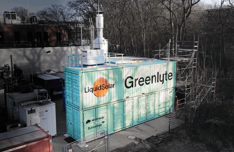 Luft in synthetisches Gas verwandeln: Die Anlage in Duisburg macht es möglich. Bild: Michael Koch/Digital Fotogroup
